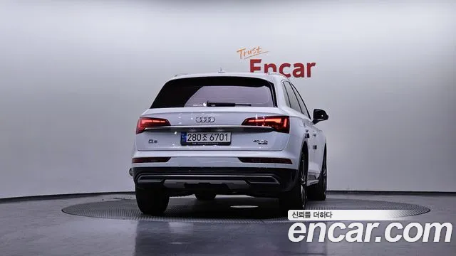 Audi Q5 40 TDI quattro — Фото автомобиля 4