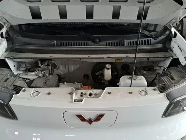 Wuling Zhiguang NEV — Фото автомобиля 19