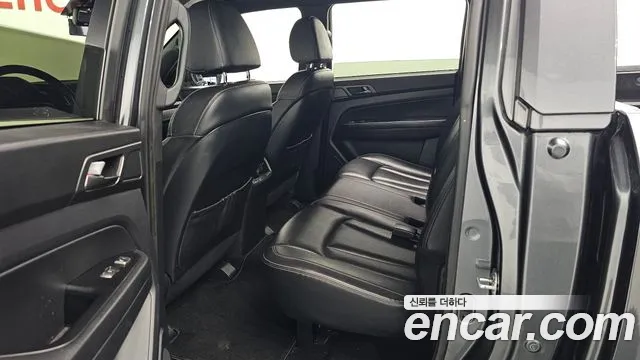 KG_Mobility_Ssangyong Rexton Новый Rexton Sport Khan Дизель 2.2 4WD — Фото автомобиля 12
