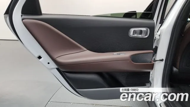 Hyundai Ioniq 6 — Фото автомобиля 14