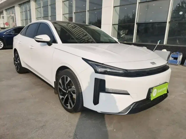 Geely Galaxy L6 — Фото автомобиля 3