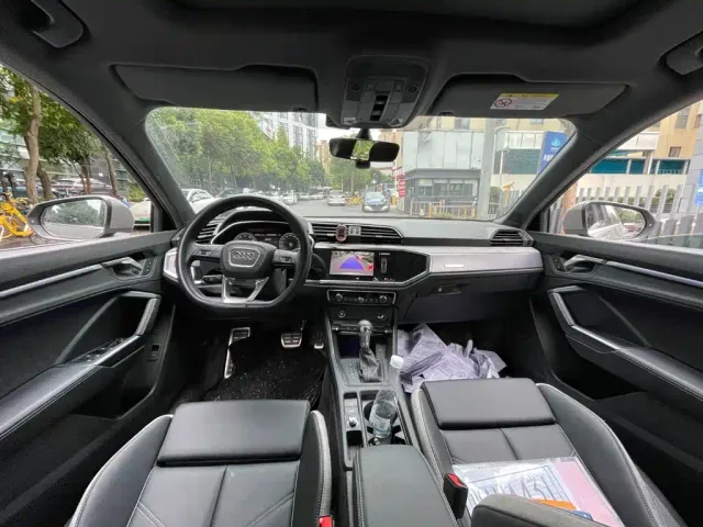 Audi Q3 — Фото автомобиля 11