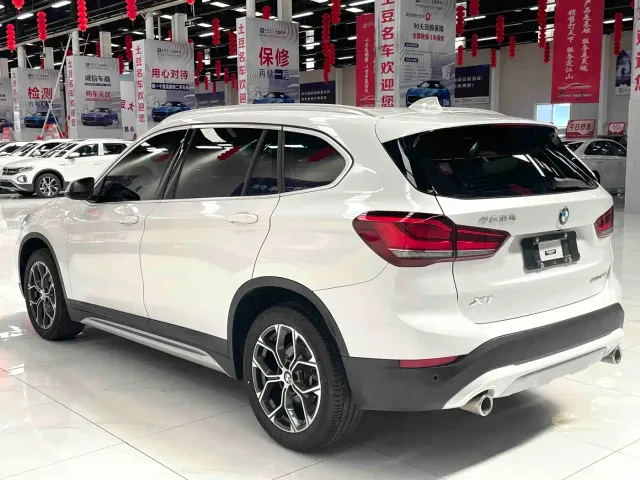 BMW X1 — Фото автомобиля 4