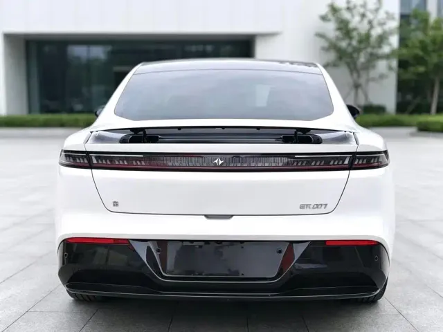 Dongfeng eπ 007 — Фото автомобиля 8