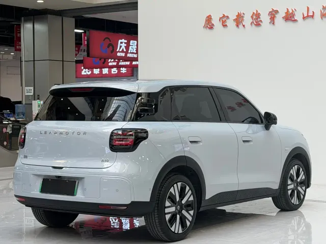 Leapmotor A10 — Фото автомобиля 19