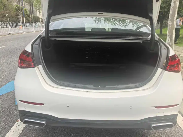 Mercedes-Benz C-Class — Фото автомобиля 11