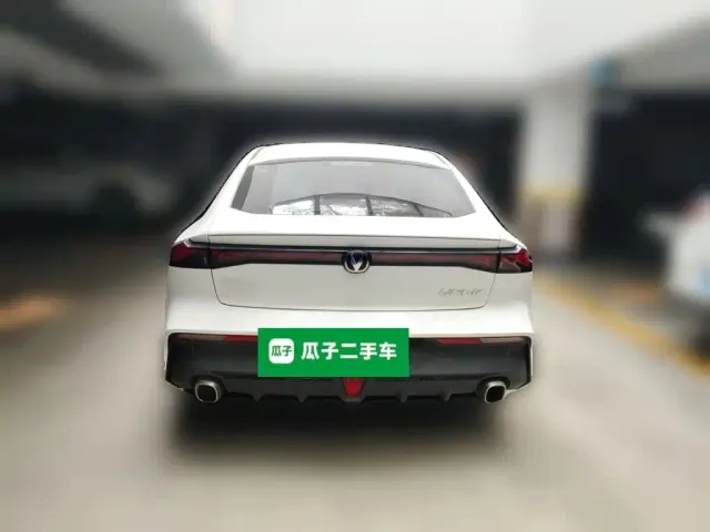 Changan UNI-V — Фото автомобиля 3