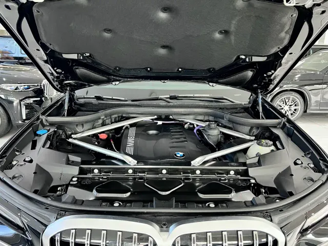 BMW X7 — Фото автомобиля 24