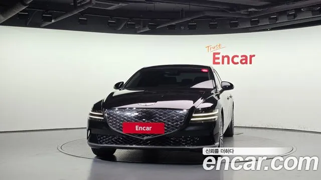 Genesis G80 RG3 — Фото автомобиля 3