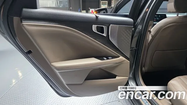 Kia K8 2.5 Бензин 2WD — Фото автомобиля 22