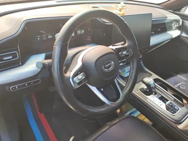 GAC Trumpchi GS8 — Фото автомобиля 12