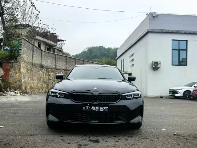 BMW 3 Series — Фото автомобиля 2