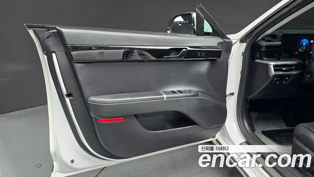 Hyundai Grandeur Grandeur (GN7) 3.5 LPG 2WD (Такси) — Фото автомобиля 24
