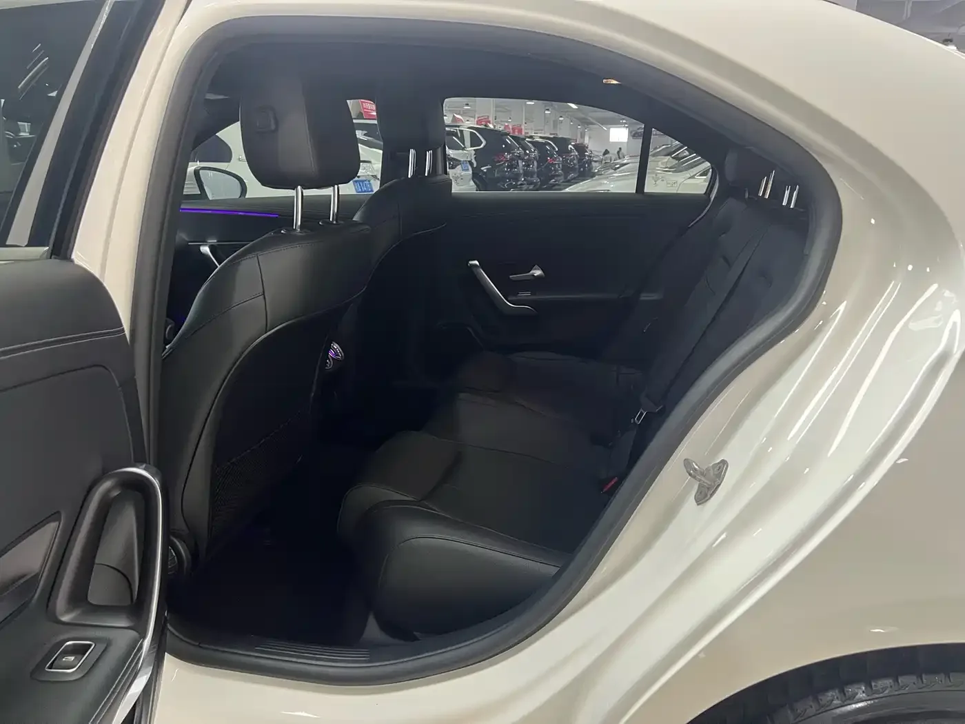 Mercedes-Benz Mercedes-Benz A-Class 2022 Facelift A 200 L Sport Sedan Dynamic — Фото автомобиля 10