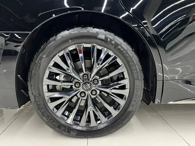 Toyota Vellfire — Фото автомобиля 29