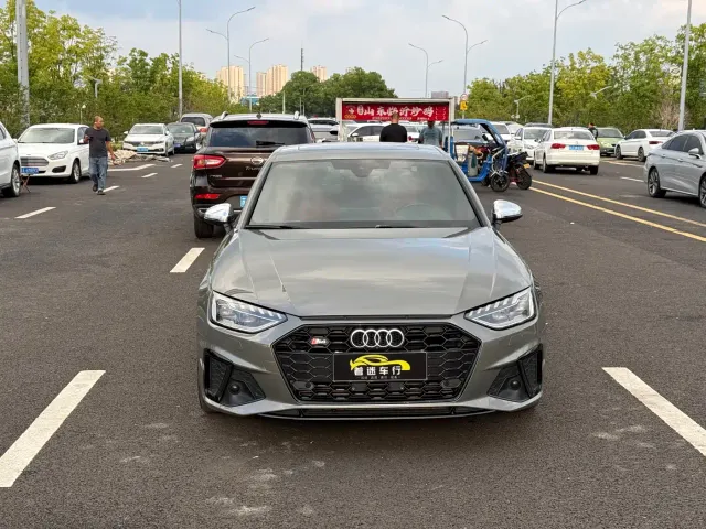 Audi S4 — Фото автомобиля 2