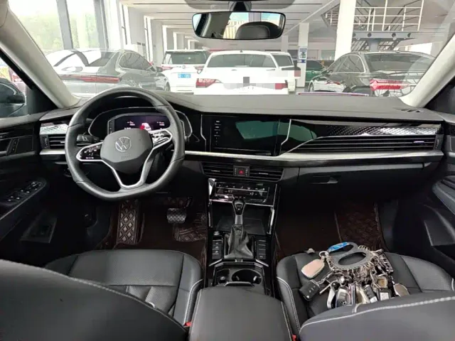 Volkswagen Passat — Фото автомобиля 9