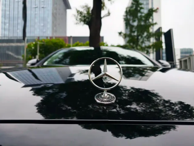 Mercedes-Benz E-Class — Фото автомобиля 9