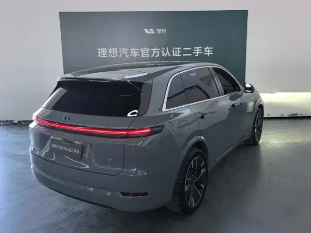 Li Auto L7 — Фото автомобиля 3