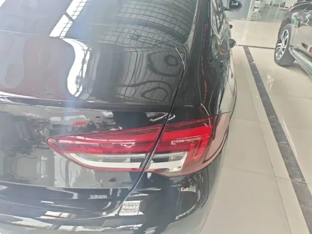 Buick Regal — Фото автомобиля 7