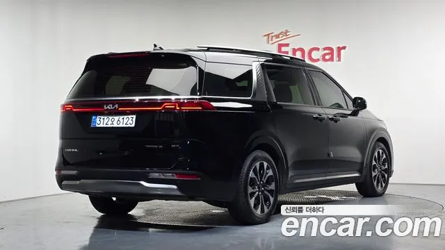 Kia Canival Carnival 4 поколение Дизель 9 мест Signature — Фото автомобиля 2