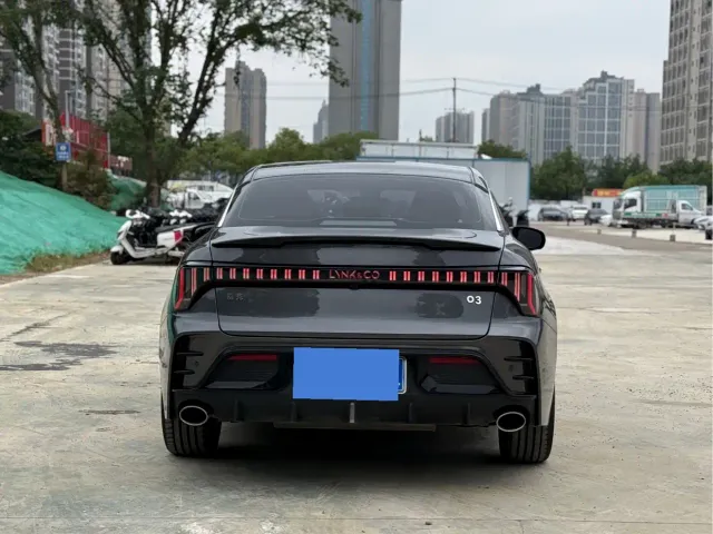 Lynk & Co 03 — Фото автомобиля 8