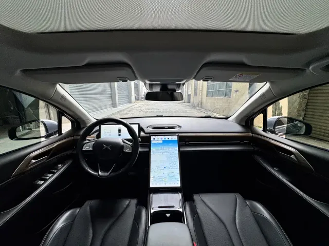 Xpeng P5 — Фото автомобиля 9