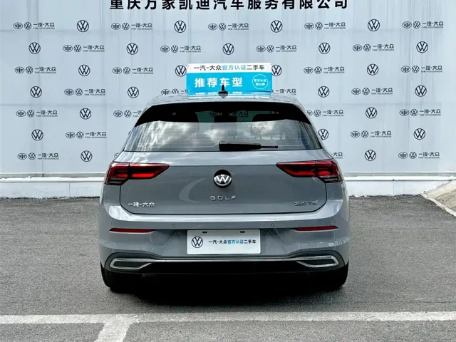Volkswagen Golf — Фото автомобиля 5