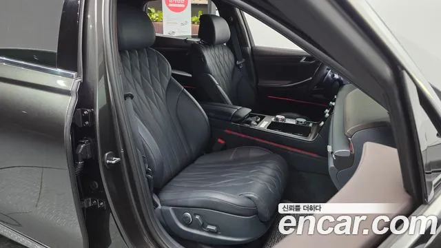 Genesis G80 Бензин 2.5 турбо AWD — Фото автомобиля 10