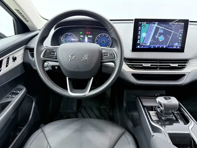 Hongqi E-QM5 — Фото автомобиля 7