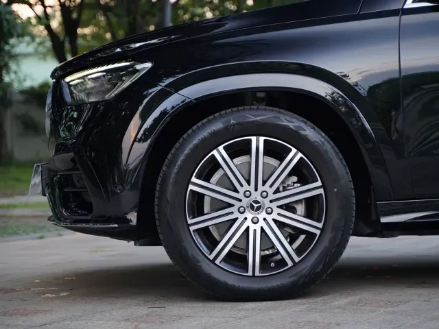 Mercedes-Benz GLE-Class — Фото автомобиля 3