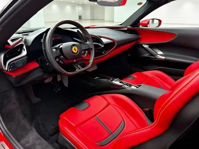 Ferrari SF90 — Фото автомобиля 7