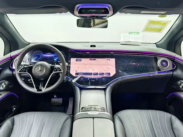 Mercedes-Benz EQS SUV — Фото автомобиля 15