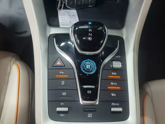 BYD Song Pro — Фото автомобиля 10