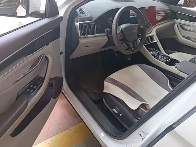 BYD Song PLUS — Фото автомобиля 15