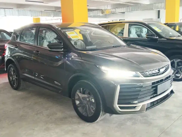 Geely Binyue — Фото автомобиля 3