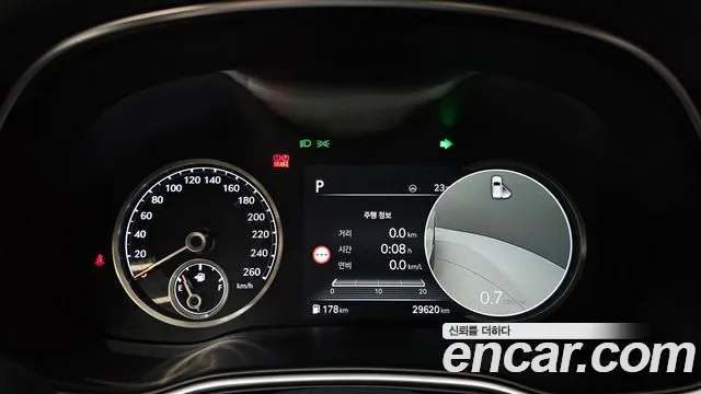 Genesis GV80 — Фото автомобиля 11