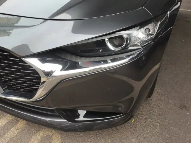 Mazda Axela — Фото автомобиля 17
