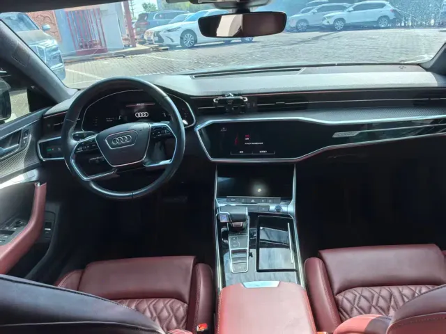 Audi A7L — Фото автомобиля 5