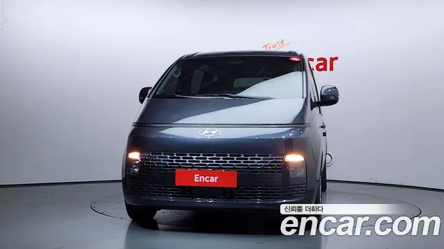 Hyundai Staria Staria Tourer 11 мест — Фото автомобиля 3