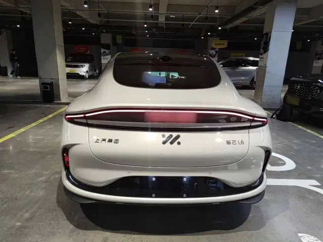 IM Motors L6 — Фото автомобиля 3