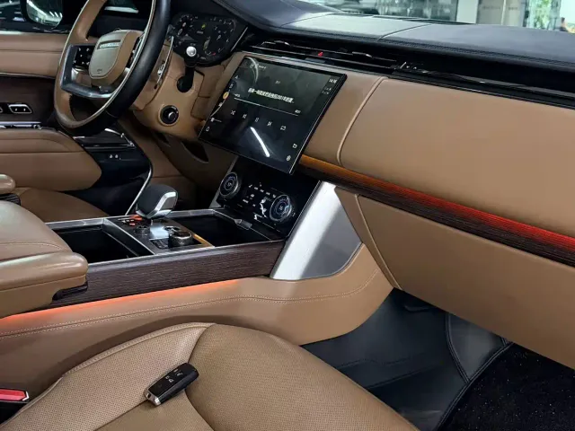 Land Rover Range Rover — Фото автомобиля 4