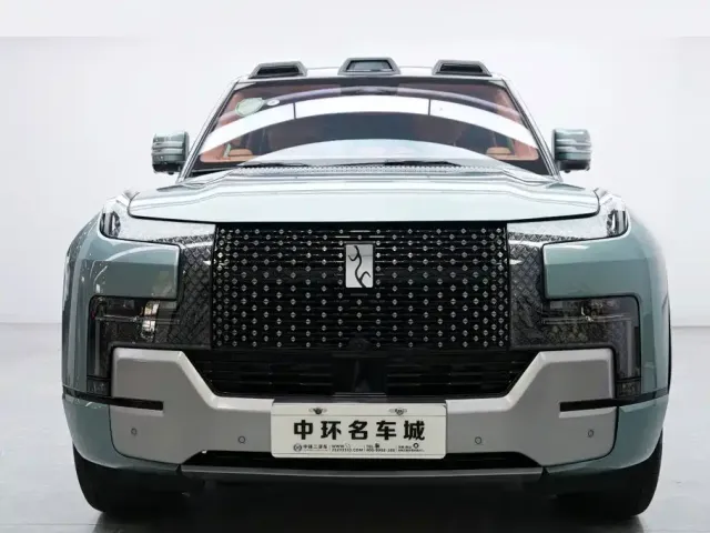 BYD U8 — Фото автомобиля 4