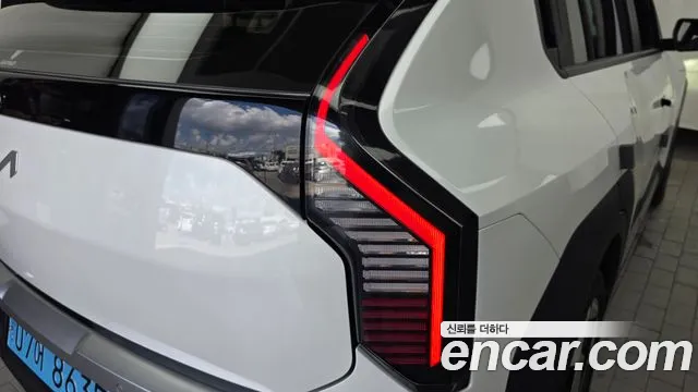 Kia EV3 — Фото автомобиля 23