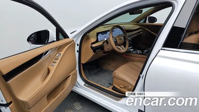 Genesis G80 Бензин 2.5 турбо AWD — Фото автомобиля 9