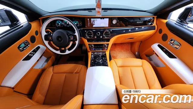 Rolls-Royce Ghost — Фото автомобиля 7