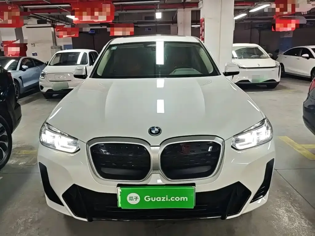BMW BMW iX3 2024 Leading Edition — Фото автомобиля 2