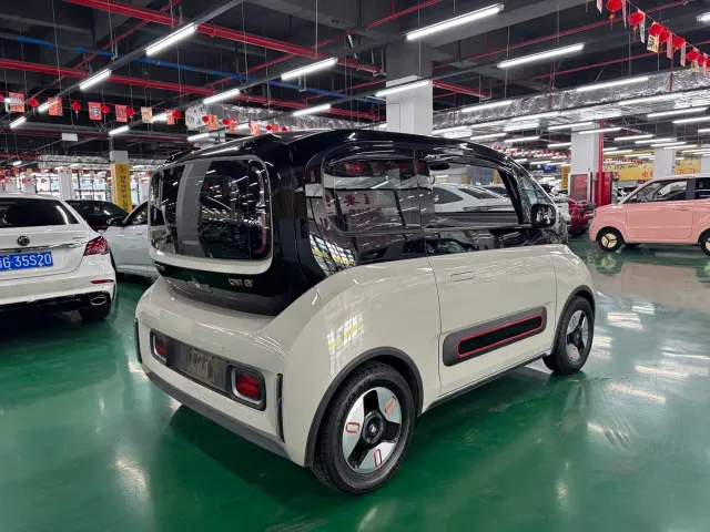 Baojun KiWi EV — Фото автомобиля 9