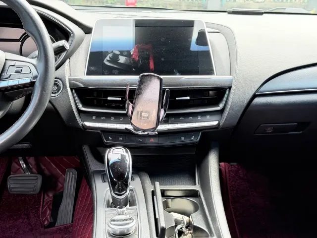 Cadillac CT5 — Фото автомобиля 9