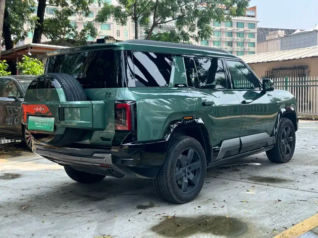 BYD FangChengBao Leopard 8 — Фото автомобиля 11